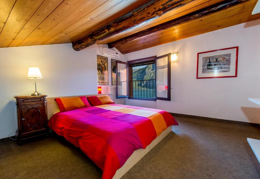 Le Residenze Del Conte Agudio Malgrate Quarto foto
