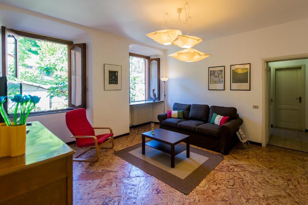 Le Residenze Del Conte Agudio Malgrate Quarto foto